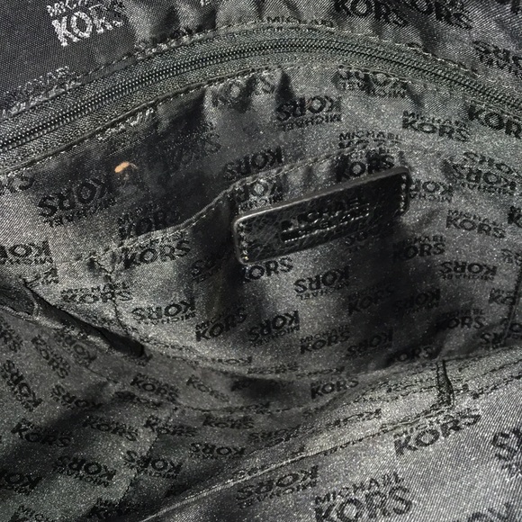 Michael Kors Handbag - Picture 6 of 7